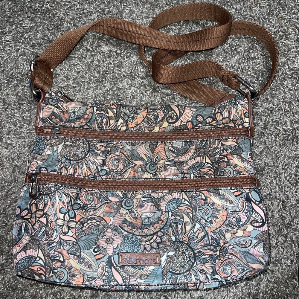 Sakroots Multicolor Floral
Crossbody Bag